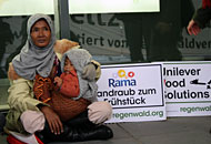 Proteste vor Unilever-Haus