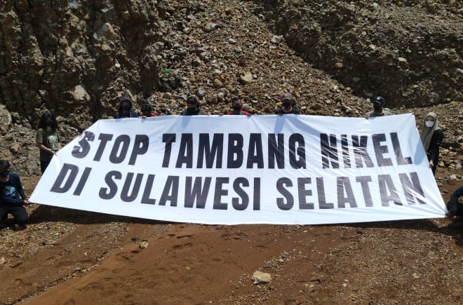 Protest Walhi Sulawesi Selatan gegen Nickelabbau durch Vale