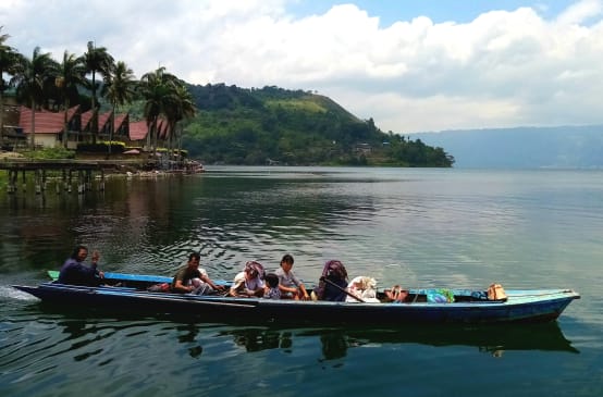 Leben auf dem Toba-See