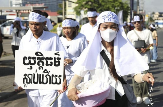 Demonstration von Mother Nature Cambodia