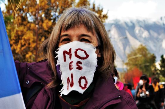 Marsch gegen Bergbau in Esquel, Argentinien, am 4 Mai 2020