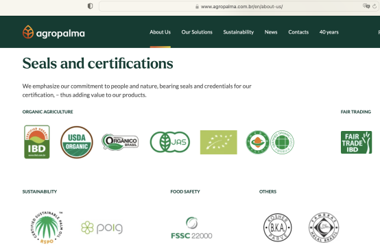 Bildschirmfoto von der Webseite von Agropalma mit den Logos der verschiedenen der Firma erteilten „Siegeln“