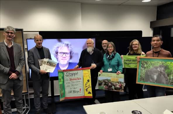 Übergabe von Petitionen im BMZ in Bonn