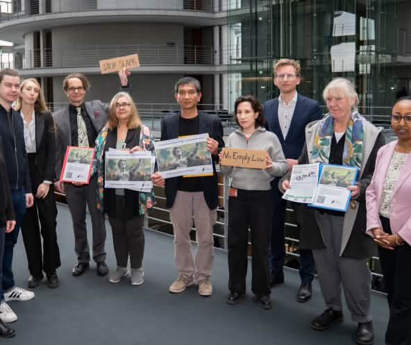 Gruppenbild mit Parlamentariern