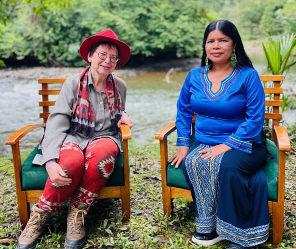 Bettina Behrend im Gespräch mit Patricia Gualinga