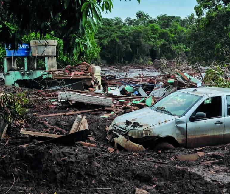 Schlammlawine nach Dammbruch in Brumadinho, Brasilien