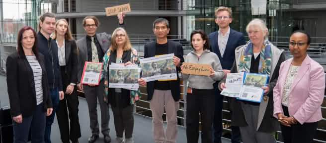 Gruppenbild mit Parlamentariern