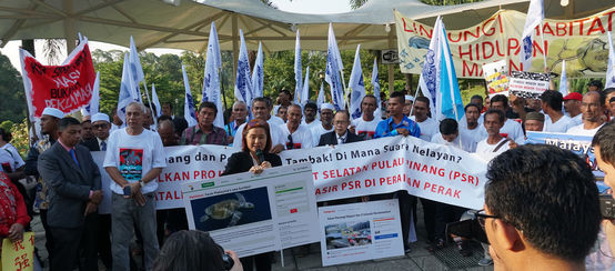 Demo und Unterschriften übergabe in Penang, Malaysia