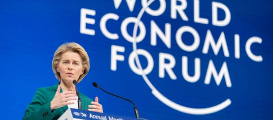 Ursula von der Leyen spricht beim Weltwirtschaftsforum in Davos (2020)