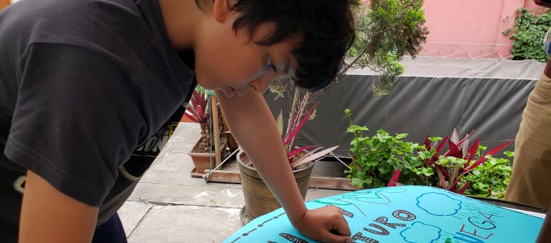 Kinder klagen Regierung in Peru an