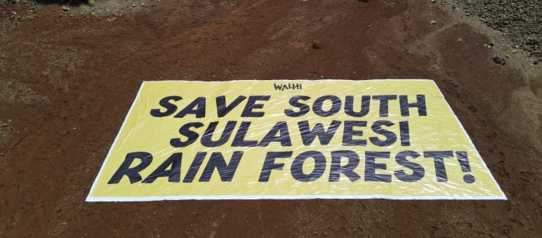 Aktion von WALHI Süd-Sulawesi gegen Nickelabbau durch PT Vale im Distrikt Luwu Timur