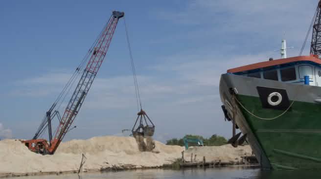 Bagger Sand