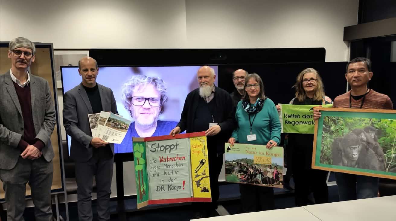 Übergabe von Petitionen im BMZ in Bonn