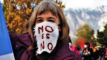 Marsch gegen Bergbau in Esquel, Argentinien, am 4 Mai 2020