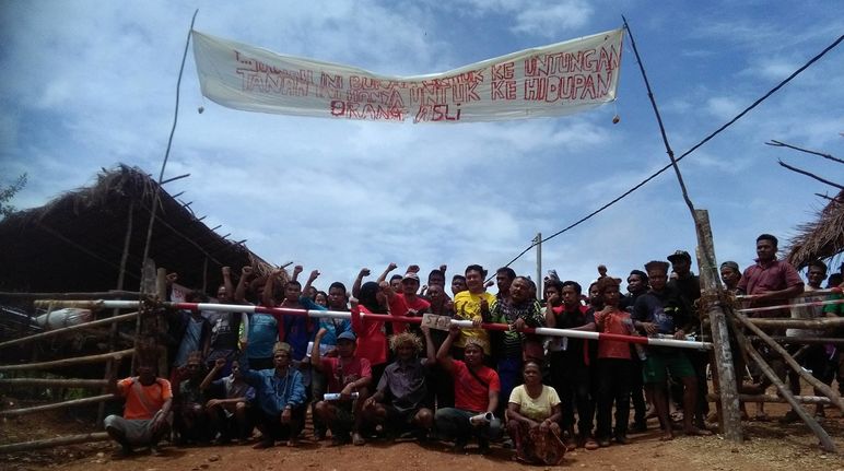 Indigene blockieren eine Straße in West-Malaysia