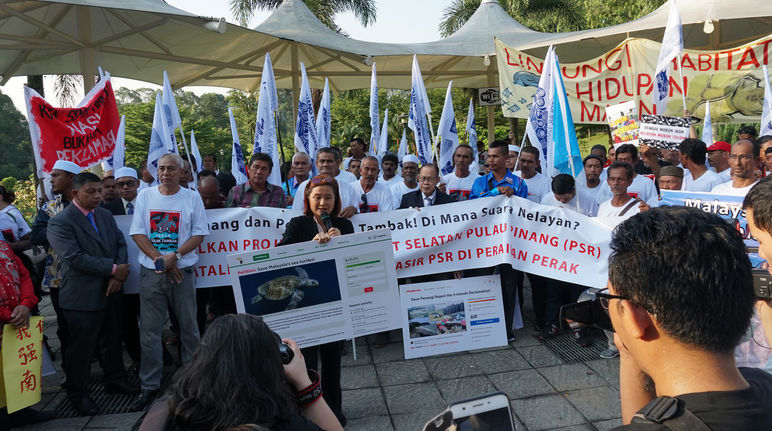 Demo und Unterschriften übergabe in Penang, Malaysia