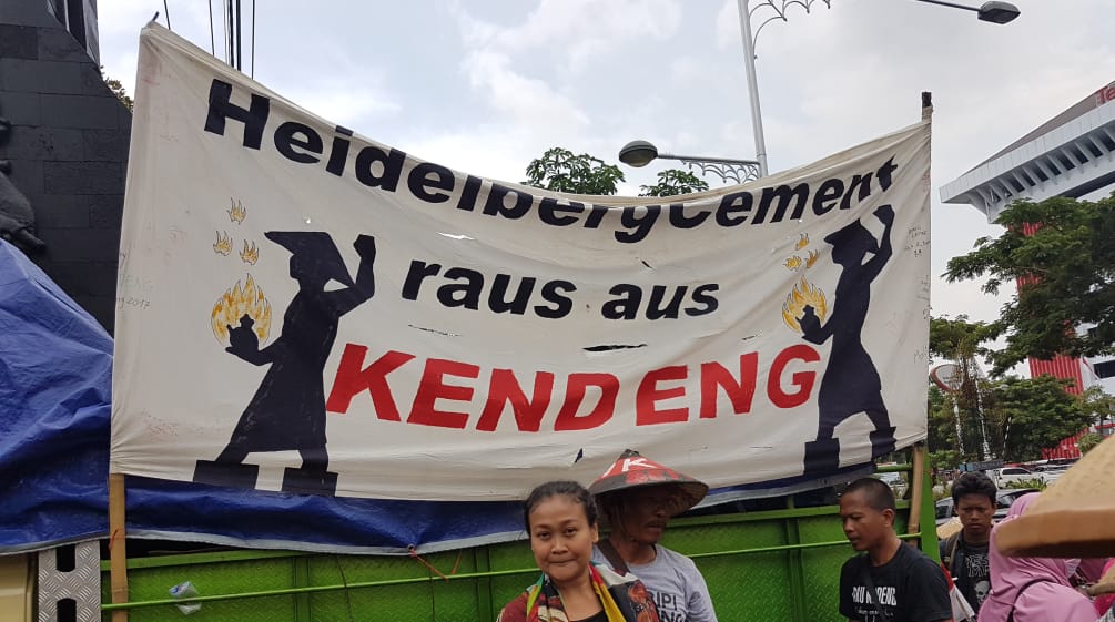 Vorbereitung für die Protestaktion gegen HeidelbergCement am 8.12.2017 in Semarang