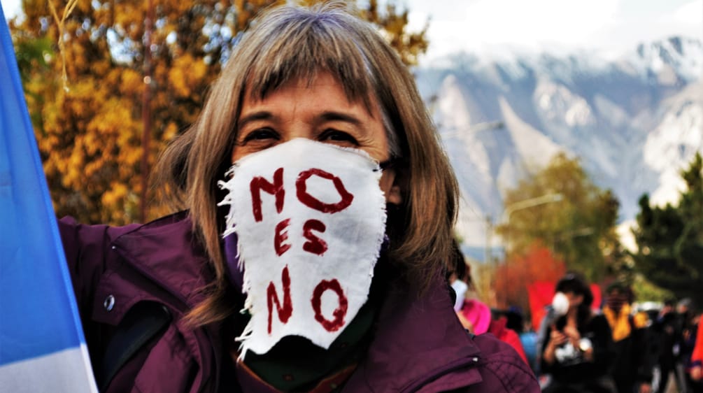 Demonstration gegen Bergbau in Esquel in Argentinien am 4. Mai 2020 Marsch gegen Bergbau in Esquel, Argentinien, am 4 Mai 2020