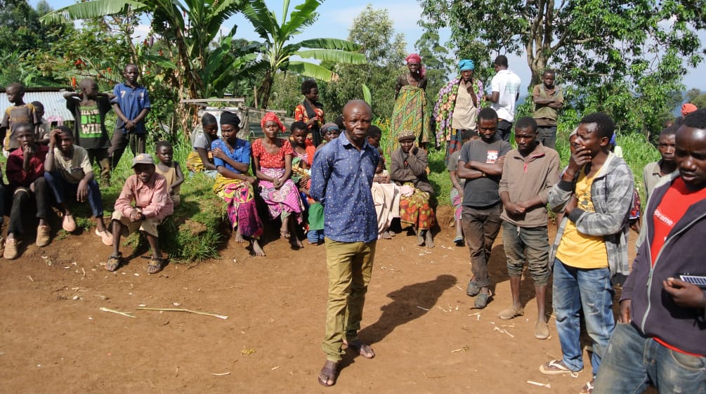 Volk der Batwa nahe Kahuzi Nationalpark