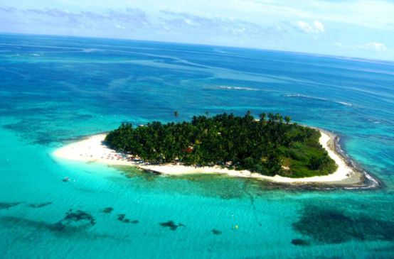 Luftbild von einer Insel im Archipel San Andrés