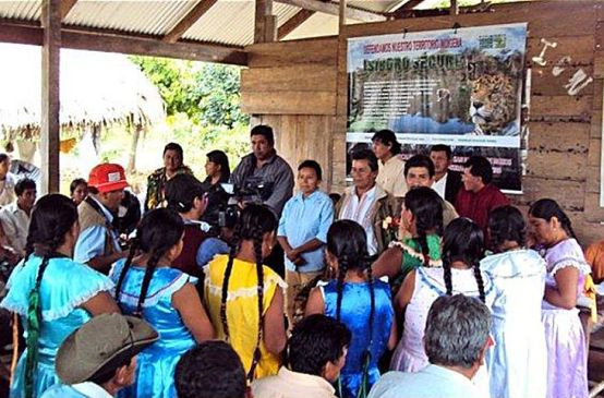 Konferenz indigener Menschen in Bolivien