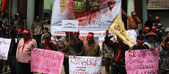 Demo gegen Palmölfirmen auf Sumatra