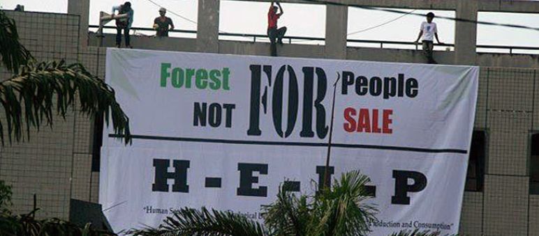 Protest von SOB beim "Klimaforum" GCF Ende September in Palangkaraya