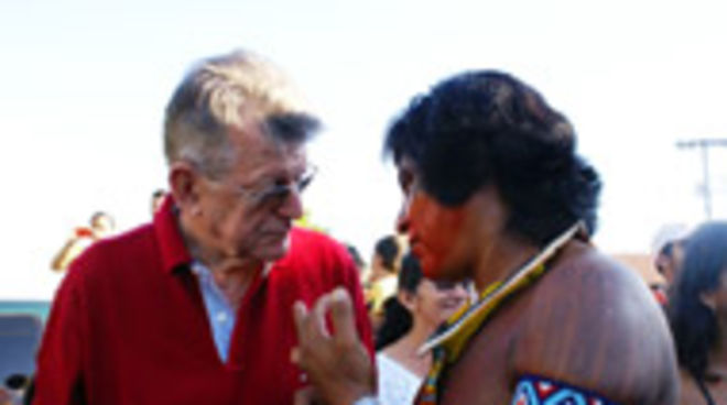 "Belo Monte" Kritiker im Gespräch mit Indigenen