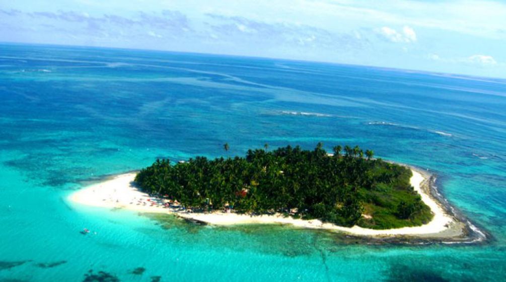 Luftbild von einer Insel im Archipel San Andrés