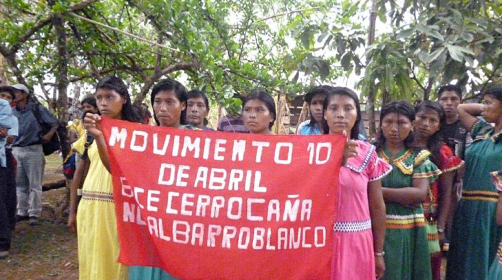Demonstration der Ngöbe Buglé gegen Barro Blanco Staudamm Indigene demonstrieren in Panama für den Schutz ihres Territoriums