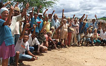 Die indigenen Tumbalalá wollen auf ihrem Land und in intakter Natur leben (Autor: Nectas, 2008)